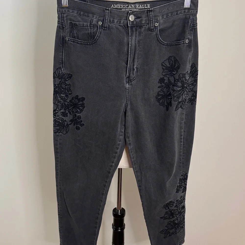 American Eagle Outfitters Charcoal Jeans with Black Floral Pattern - Picture 1 of 12